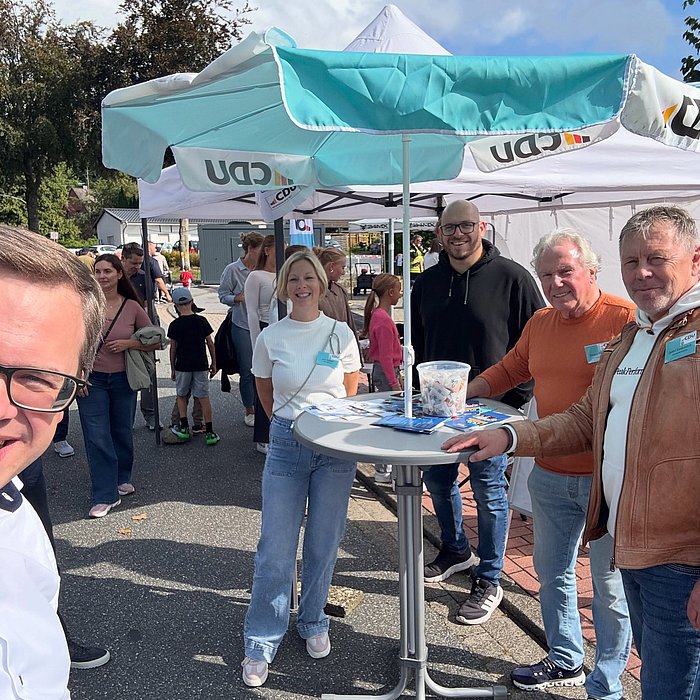 Nach einem außerordentlichen starken Kreisparteitag im ehem. Offiziersheim in Boostedt ging es nur ein paar Meter weiter...