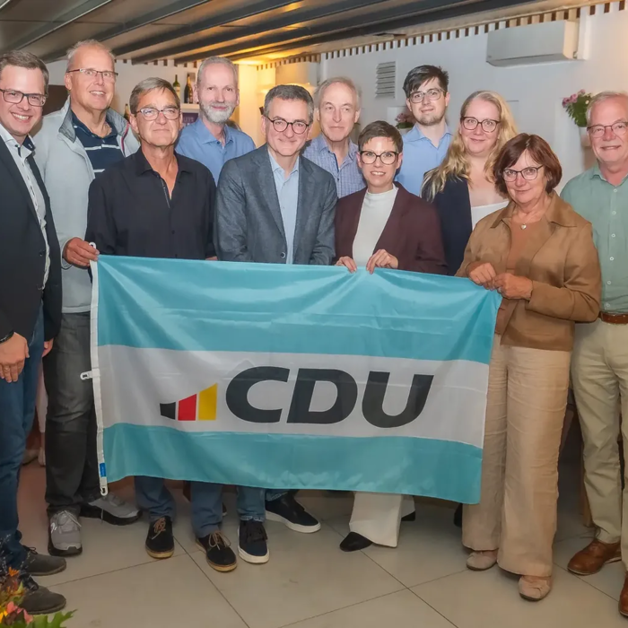 Führungswechsel bei der CDU Henstedt-Ulzburg Bei unserer Jahreshauptversammlung haben wir einen neuen Ortsvorstand gewäh...