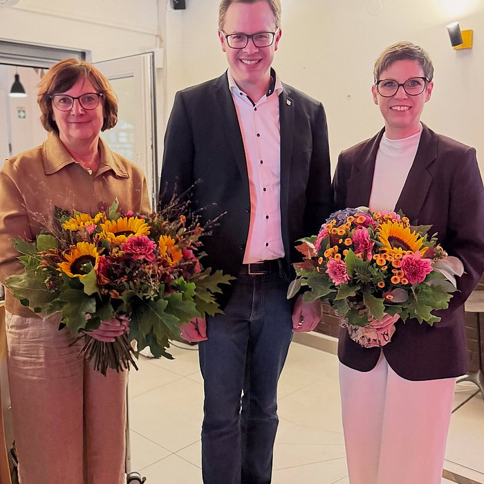 🚀 Führungswechsel bei der @cdu_henstedt_ulzburg Nach acht Jahren als Ortsvorsitzende hat Margitta Neumann den Vorsitz a...